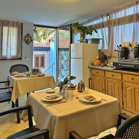 Bed and Breakfast La Piazzetta Giardini-Naxos Exterior foto