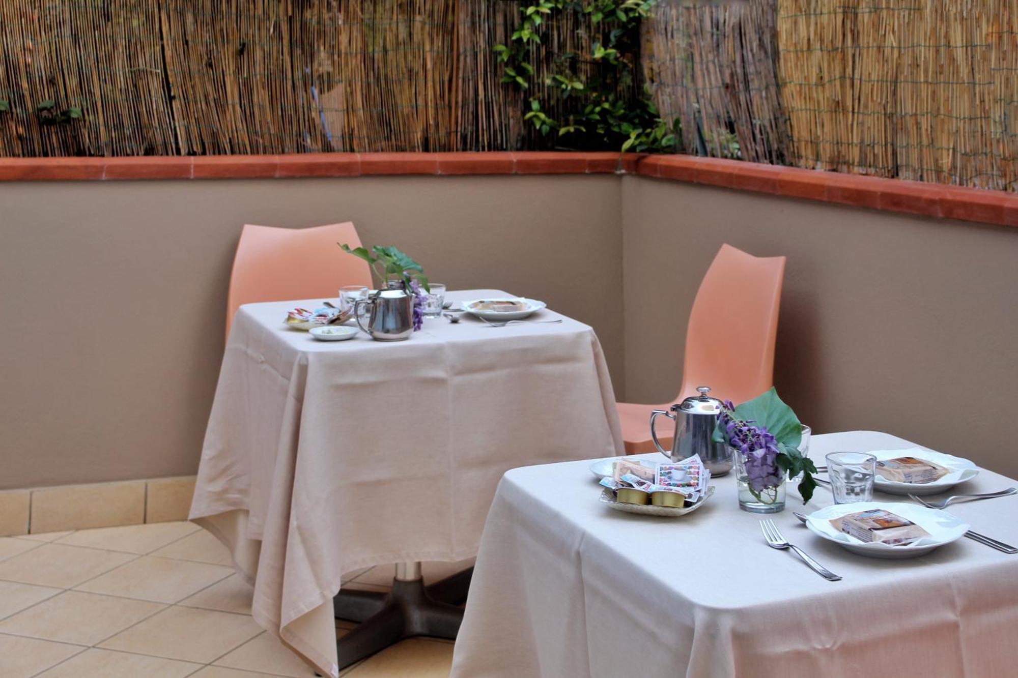Bed and Breakfast La Piazzetta Giardini-Naxos Exterior foto